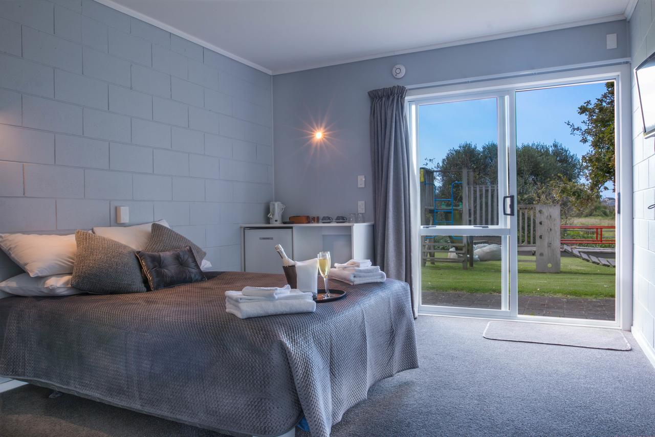 Waihi Beach Hotel Extérieur photo