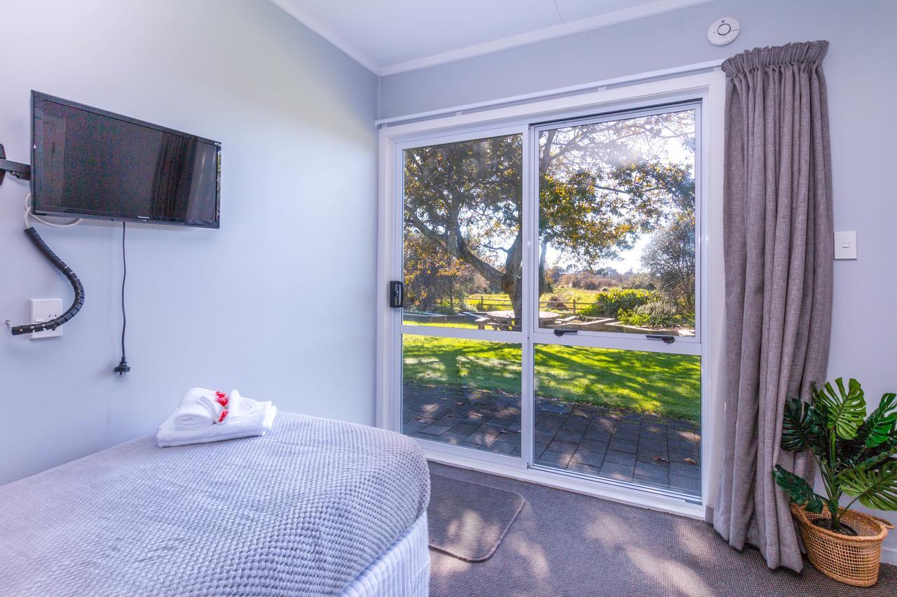 Waihi Beach Hotel Extérieur photo
